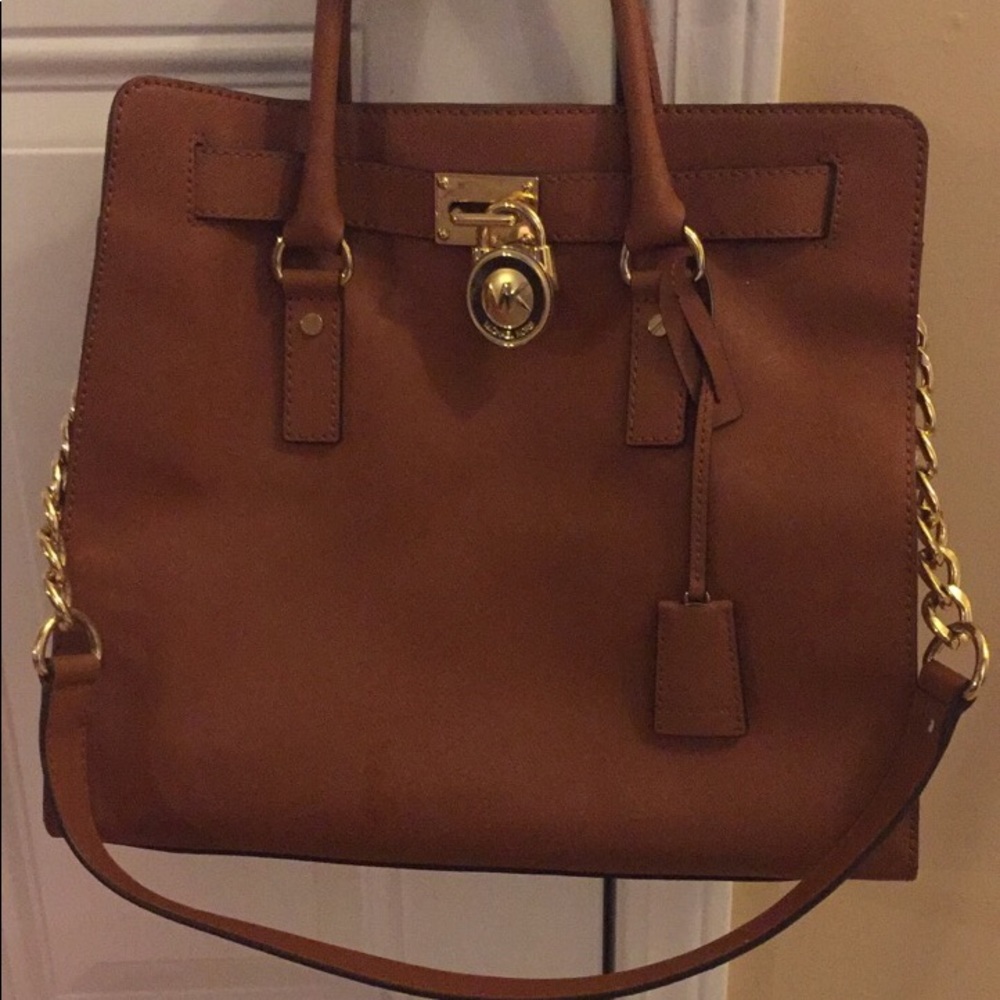 Michael Kors Hamilton Tote And Wallet
